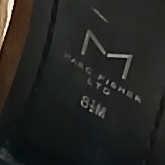 Marc Fisher Yohani Suede Chelsea Western Inspired Bootie Tan Size 8.5 - Picture 9 of 9